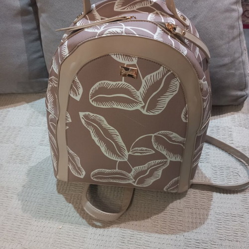 Fragola backpack medium size used, dark beige with white details