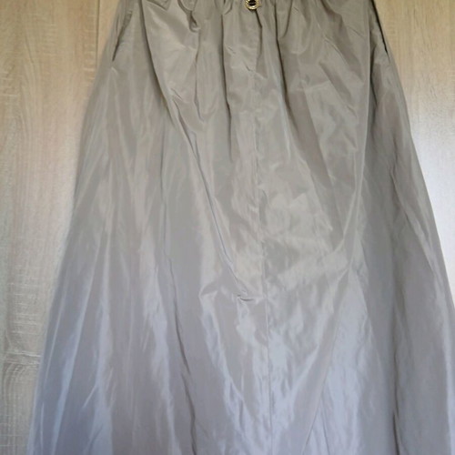Lynne set high-waisted skirt size 36 and bust size 38 like new