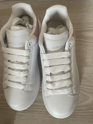 Alexander McQueen Women's Sneakers New White and Pink Size 38