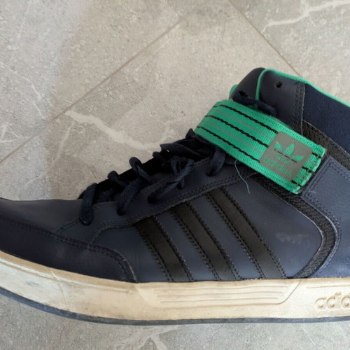 Adidas Hard Court Hi like new, casual shoes blue and green size 47 1/3