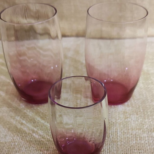 Purple glasses in various sizes, 1960s vintage, like new, set of 5