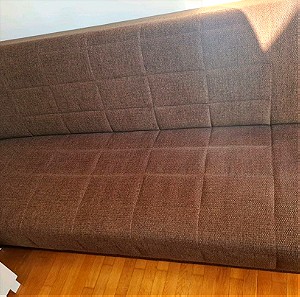 Καναπές με αποθηκευτικό χώρο που γίνεται εύκολα κ κρεβάτι
