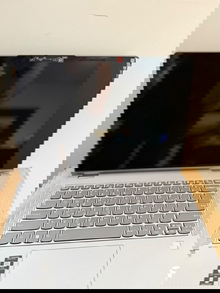 Lenovo ideapad flex 5 14ΑΒR8 8G 512 G