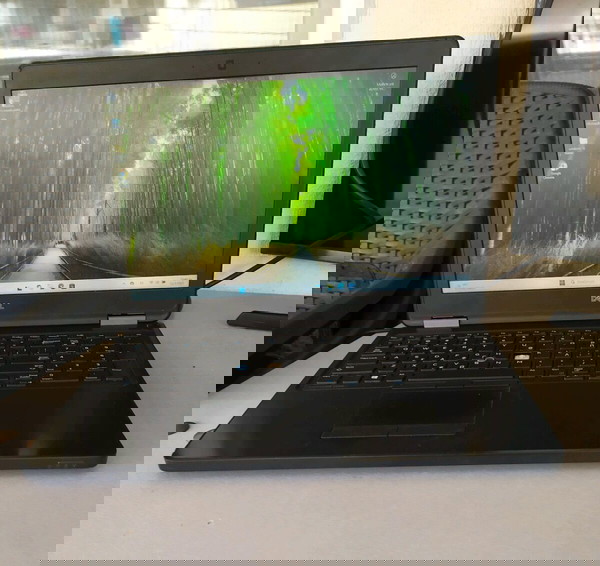 DELL LATITUDE E5550 i5 5Gen.