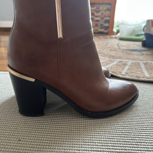 Migato brown women's ankle boots size 39