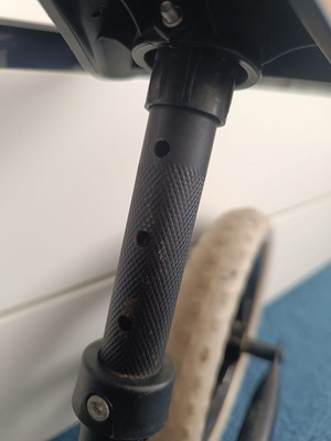 Ποδήλατο ισορροπίας μεταχειρισμένο με 4 θέσεις ύψους, μαύρο