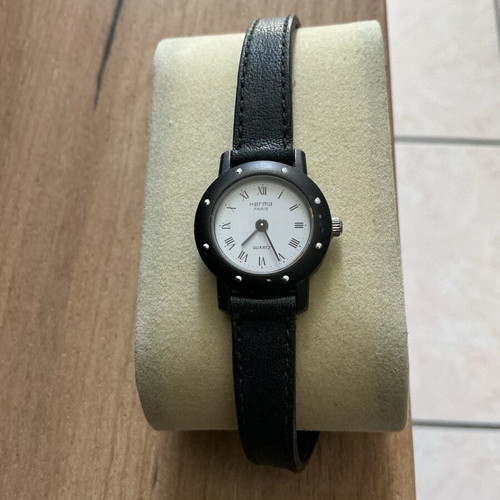 Herma Paris wristwatch women's used, black