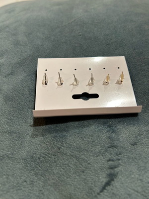 Earring set unused