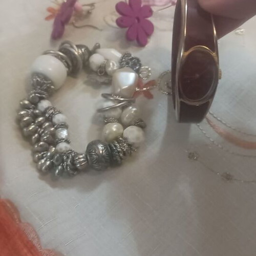 Geneva De Lux vintage women's watch used with bracelet and earrings gift