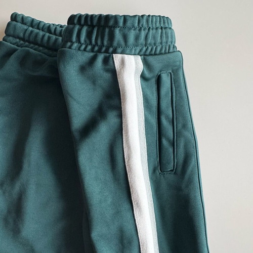ZARA kids tracksuit set 8-9 years like new, green unisex