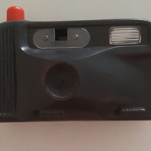 Vintage '80s camera water gun, like new