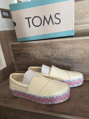 Toms espadrilles size 36.5 new, white and beige