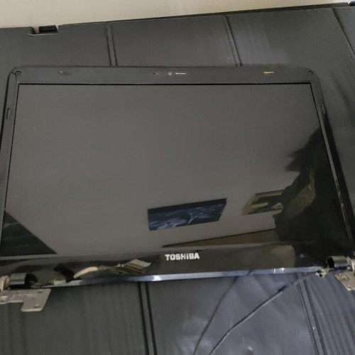 Toshiba Satellite L600-01B Screen with Hinges and Camera like new