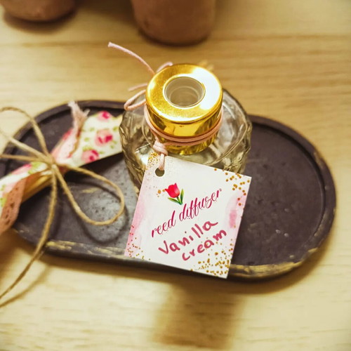 Handmade reed diffuser 65ml with vanilla scent