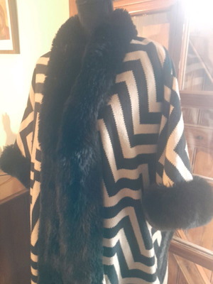 Cape with sleeves refurbished, black and white