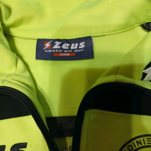 Zeus A.O. Foinix Kallitheas sports clothing set used for 9-year-old boy