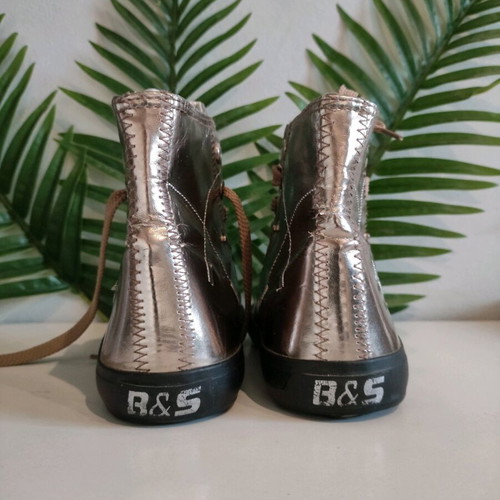 B&S Sneakers gold-silver like new, size 38