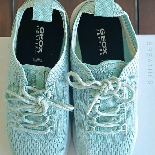Geox Respira women's athletic shoes size 37 like new multicolor
