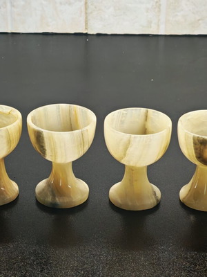 Alabaster glasses set of 4, 7cm height, like new