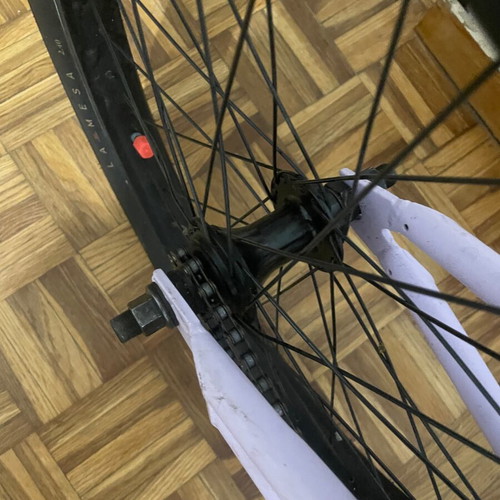 BMX Haro bike like new, 20 inch wheels, male, gears