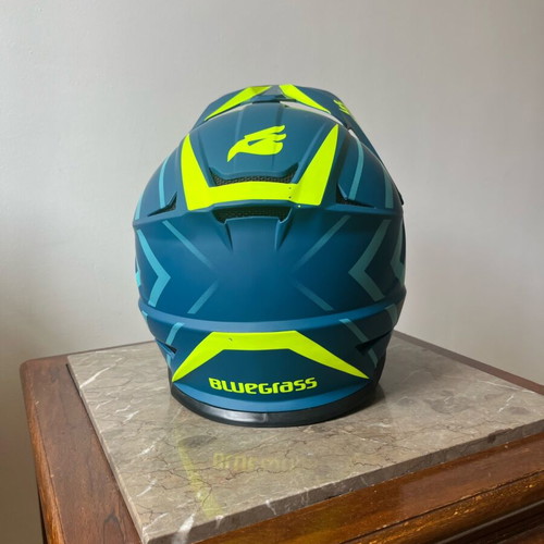 Bluegrass helmet size L like new