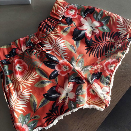 Zara printed shorts used with belt and fringes, size S
