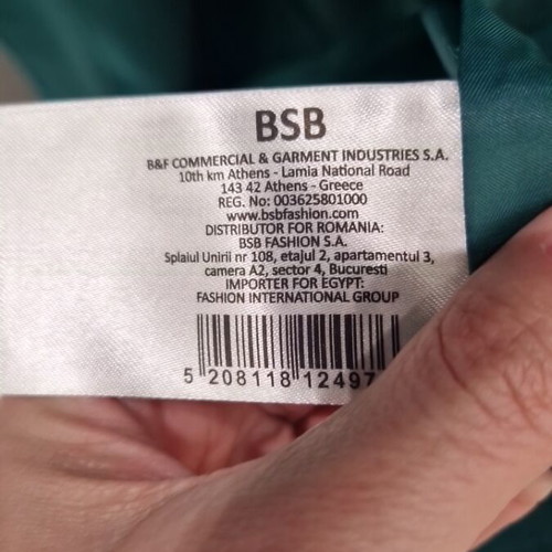 BSB coat in green like new with belt and pockets