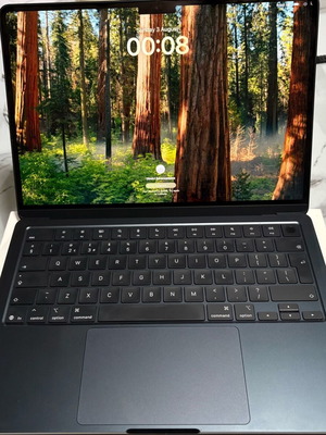 Macbook Air M4 2025 16GB RAM Midnight 256GB SSD Нов