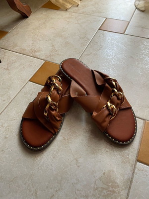 Women's sandals new, size 41