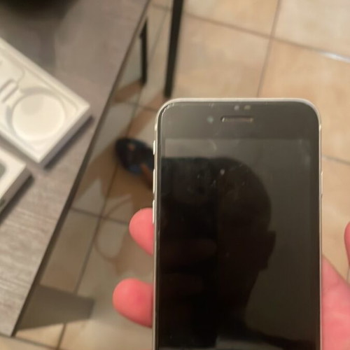 Iphone SE (2020) like new, white, 64GB, with box