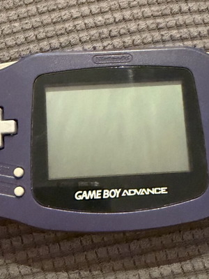 Game Boy Advance console used with one game, no battery cover