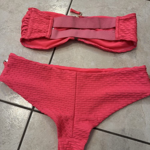 Fuchsia bikini with zipper details, size S