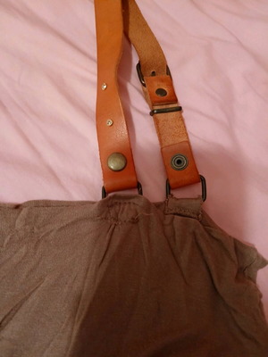 Brown dress