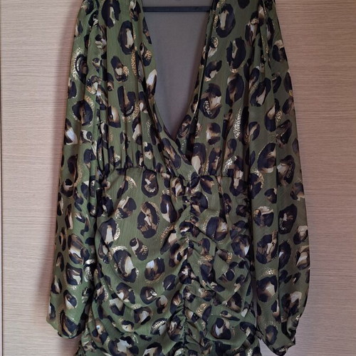Lynne dress size 38, green and black