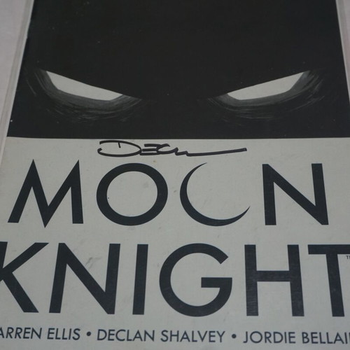 Moon Knight issue 6 like new, signed