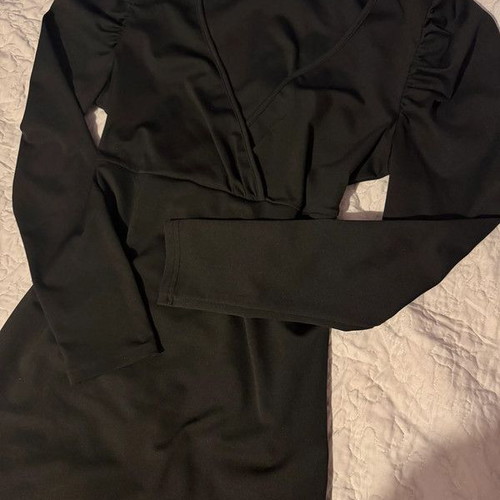 Shein mini dress black wrap with long sleeve like new, size L