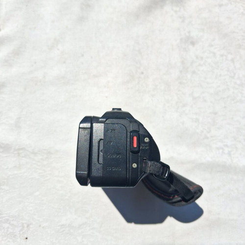 JVC Everio R GZ-R445BE QuadProof FullHD camcorder with memory card