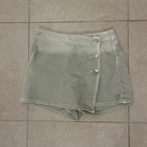 Zara green khaki shorts skirt like new, size XS