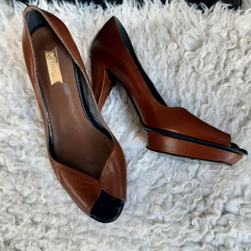 Highhills Zara peep toe brown leather pumps size 39 used