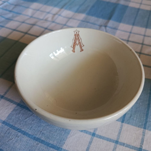Athinaiki Leschi ceramic bowl like new