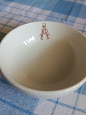 Athinaiki Leschi ceramic bowl like new