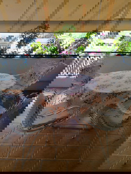 σετ τραπέζι και καρέκλες βεράντας-κήπου