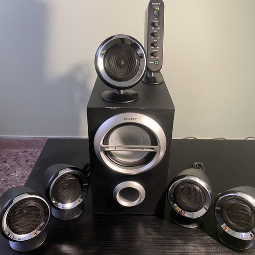 Sony sound system used with minor jack port damage