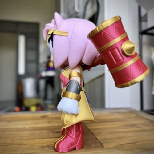 Amy Rose Wonder Woman collectible figure new