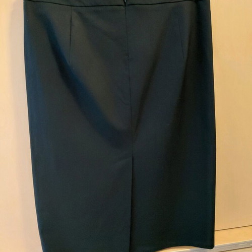 Zara basic office skirt midi large black like new