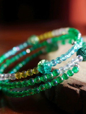 Handmade spring bracelet new with green beads