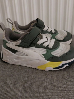Детски обувки Puma номер 28 като нови