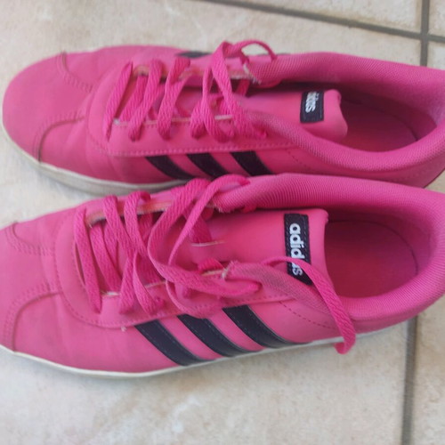 Adidas pink sneakers used, size 39, athletic style