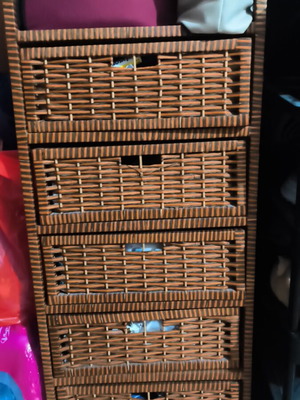 Ραφιέρα σαν καινούργιο