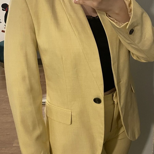 Zara suit used, soft yellow pastel color, size 36